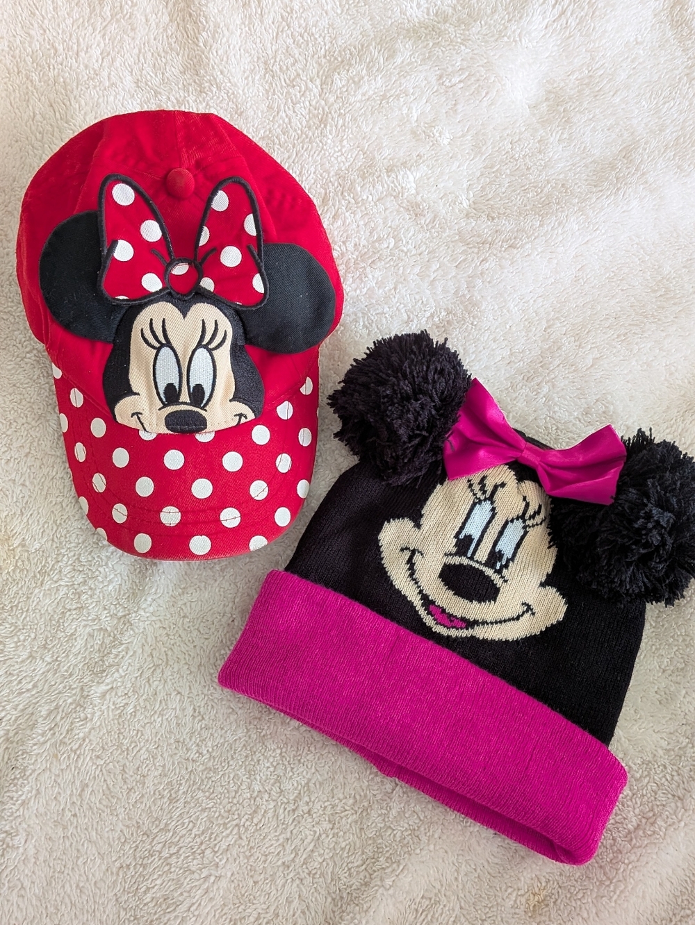 Toddlers Minnie Mouse BB Hat, Red/White Plus!! Minnie Mouse Beanie, Black/Pink.